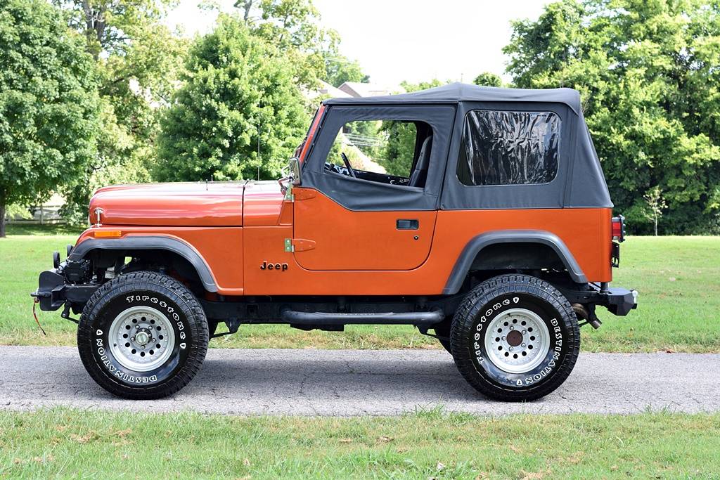 Jeep-cj-7-1976-orange-10