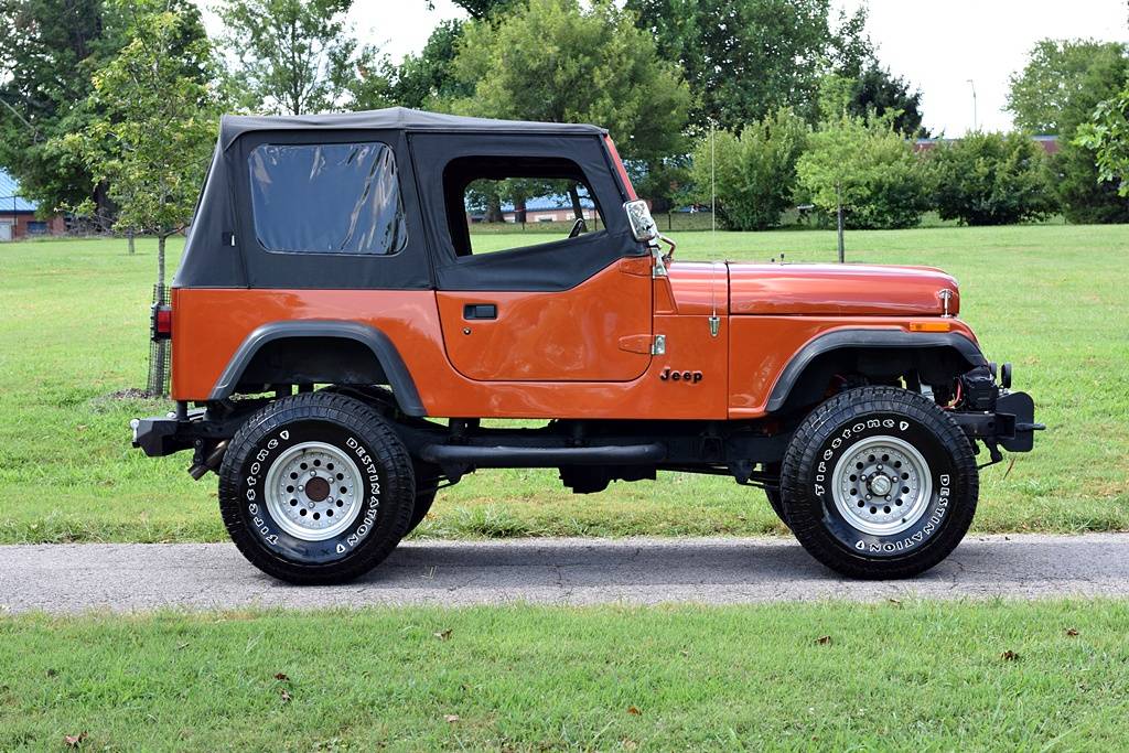 Jeep-cj-7-1976-orange-11