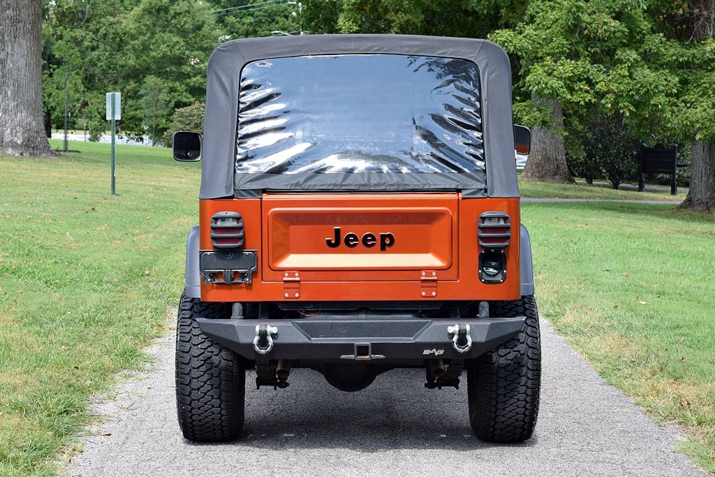 Jeep-cj-7-1976-orange-13
