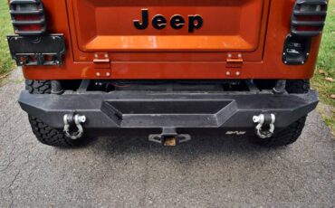 Jeep-cj-7-1976-orange-23