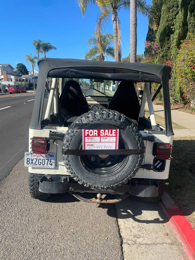 Jeep-cj-7-1983-white-1