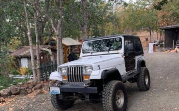 Jeep-cj-7-1990-white-2