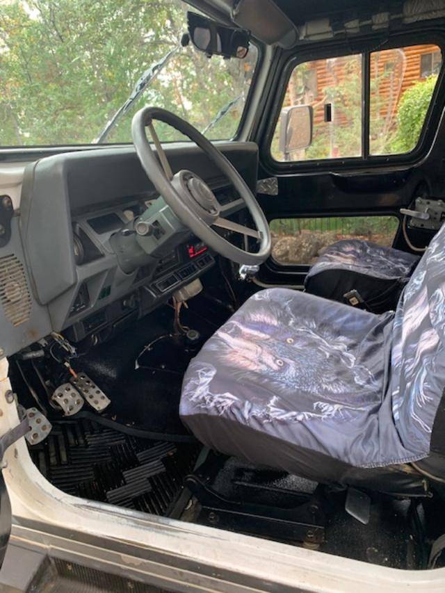 Jeep-cj-7-1990-white-4