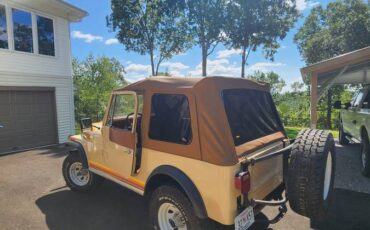 Jeep-cj-7-open-body-std.-1981-custom-11