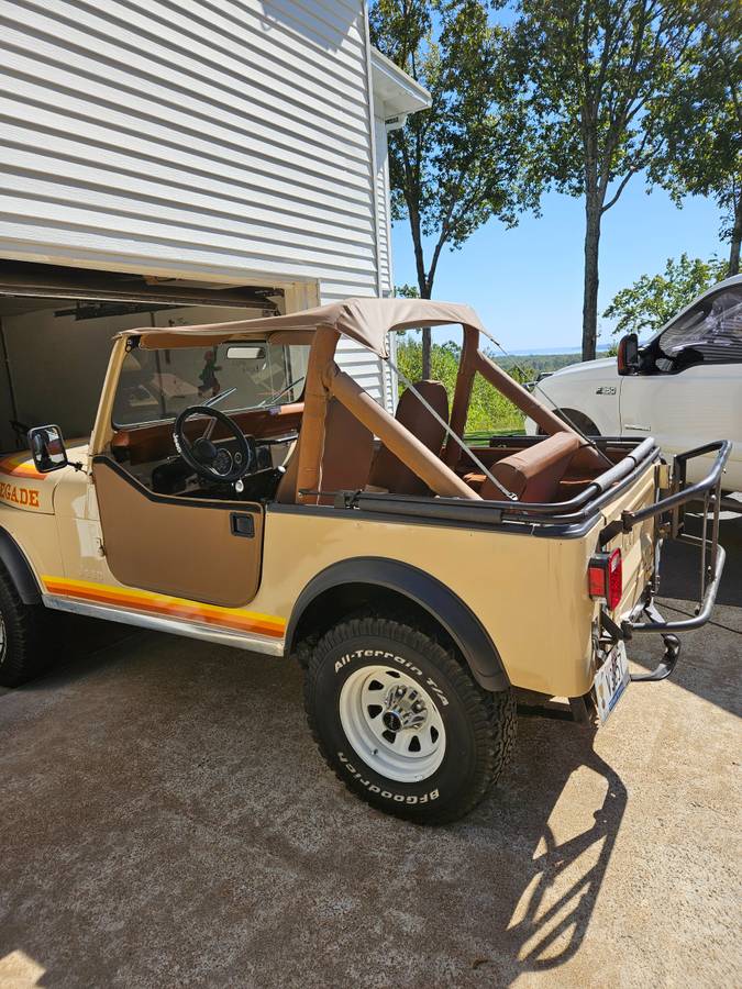 Jeep-cj-7-open-body-std.-1981-custom-5