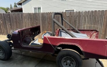 Jeep-cj-8-scrambler-open-body-with-extra-duty-susp-1981-red-8