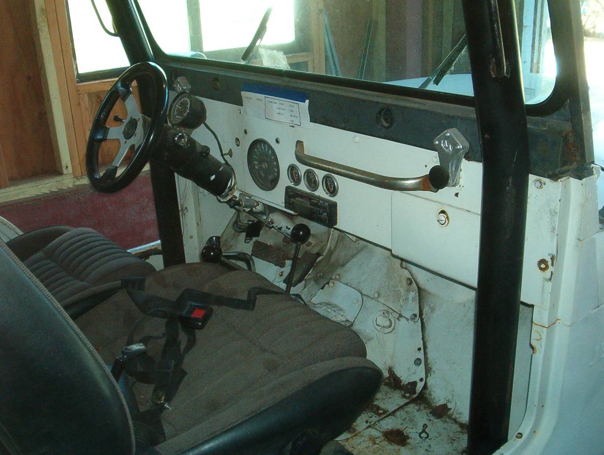 Jeep-cj5-1969-white-2