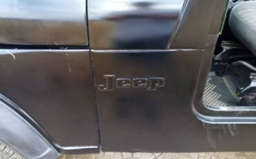 Jeep-cj5-1974-black-15