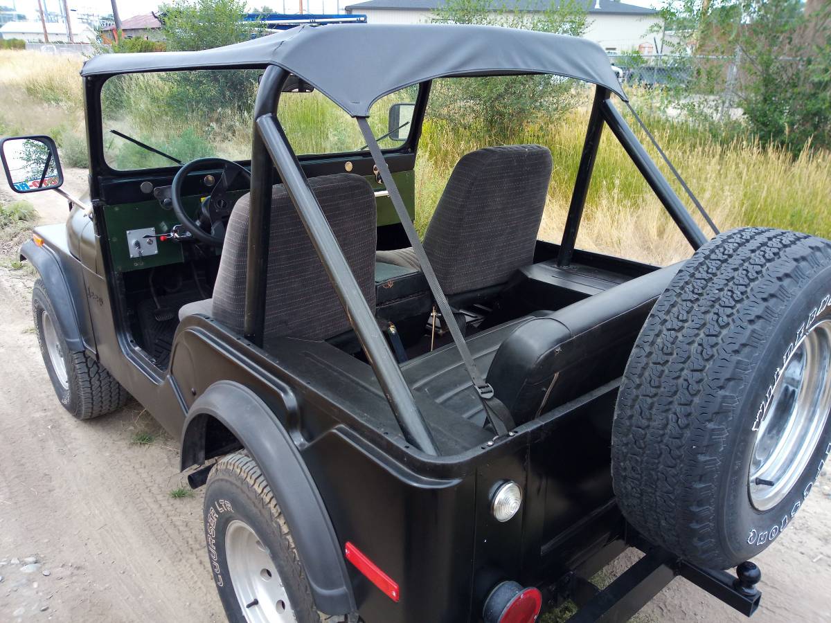 Jeep-cj5-1974-black-18