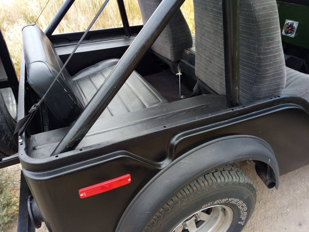 Jeep-cj5-1974-black-20