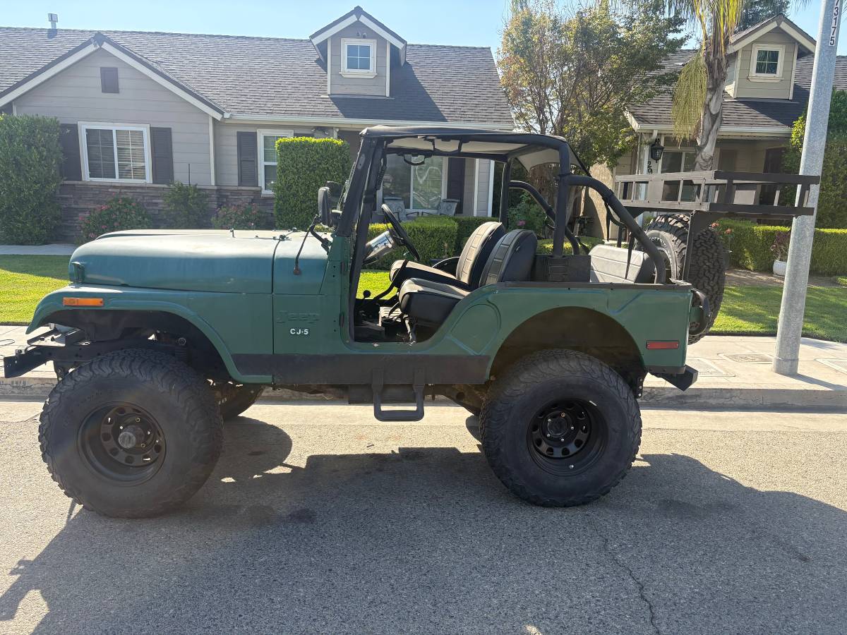 Jeep-cj5-1974-green-6
