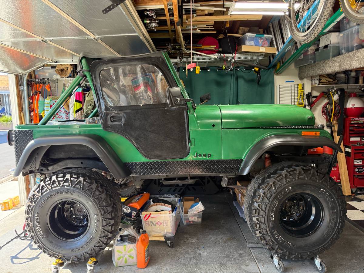 Jeep-cj5-1979-green-1