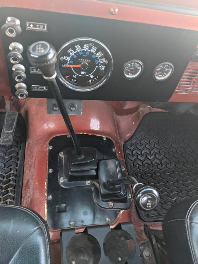 Jeep-cj5-1980-custom-10
