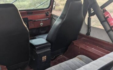 Jeep-cj5-1980-custom-3