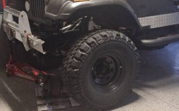 Jeep-cj5-1982-black-13