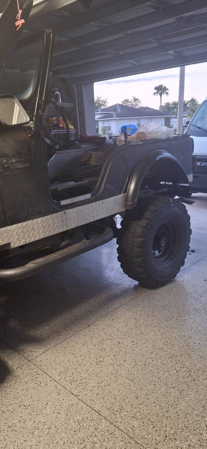 Jeep-cj5-1982-black-14