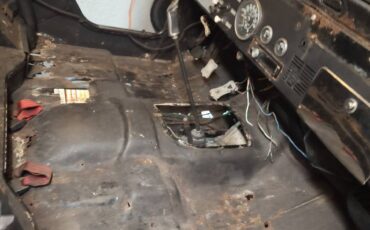 Jeep-cj5-1982-black-9