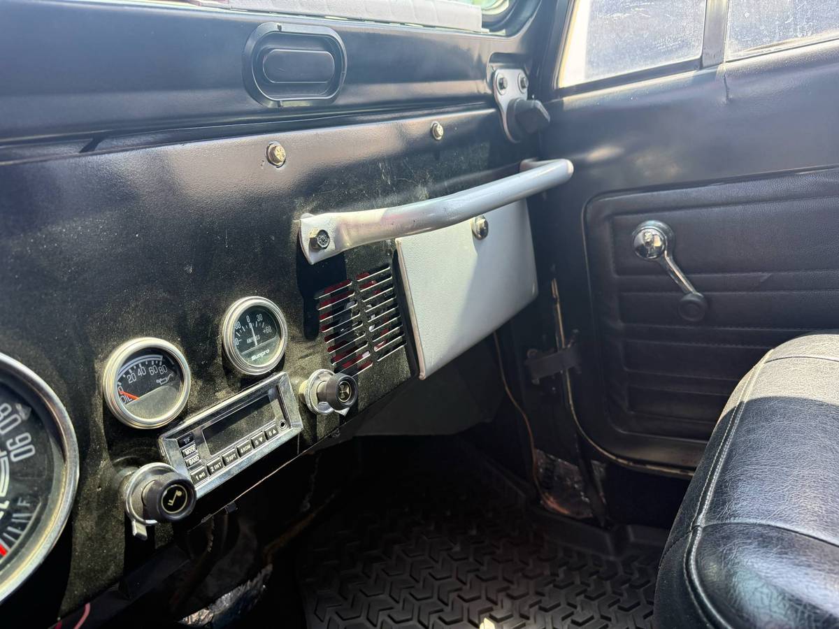 Jeep-cj7-1977-yellow-16