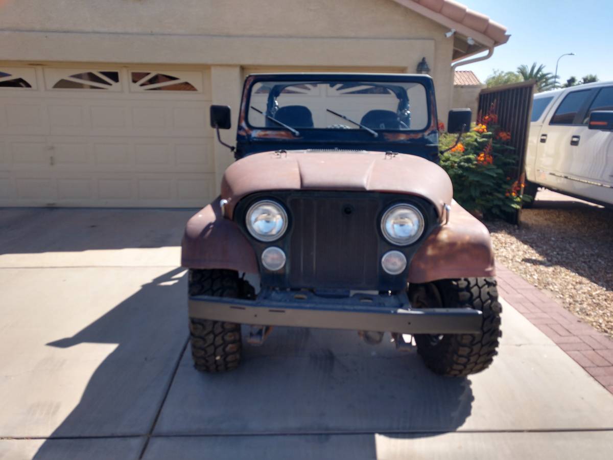 Jeep-cj7-1981-brown