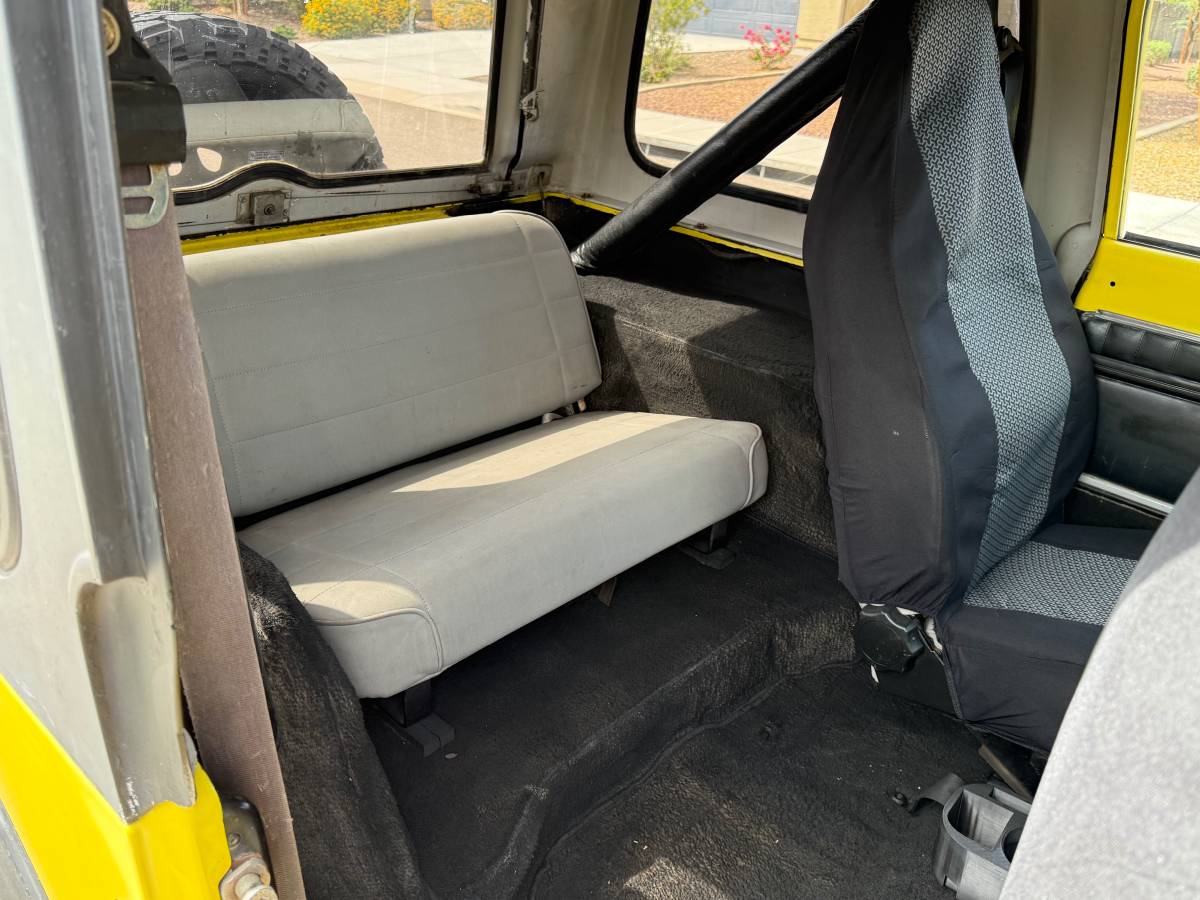 Jeep-cj7-1985-7