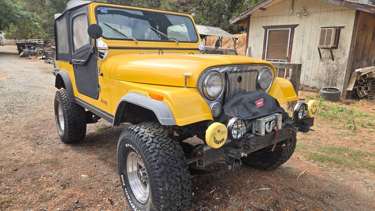 Jeep-cj7-4wd-1986-yellow