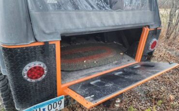 Jeep-cj8-scrambler-1981-orange-4