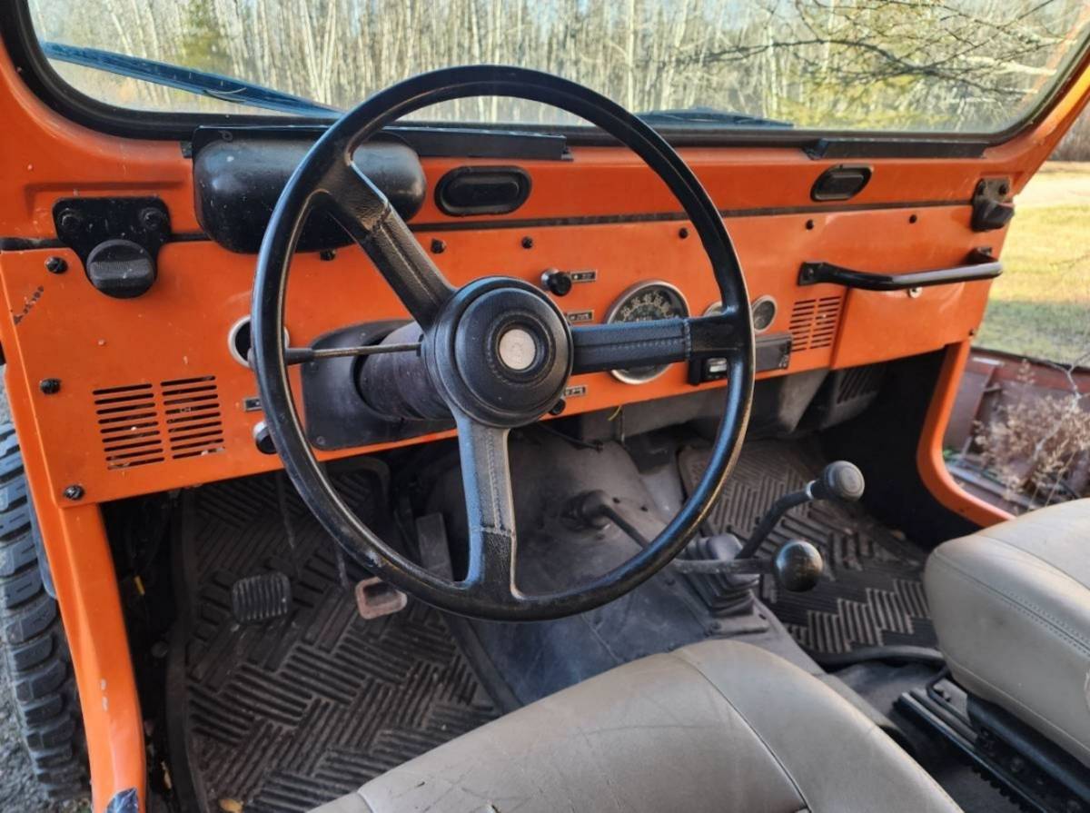 Jeep-cj8-scrambler-1981-orange-6