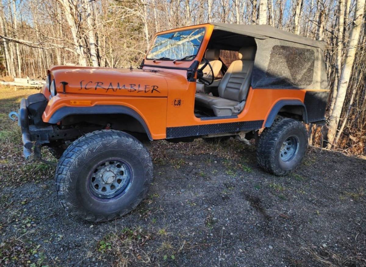Jeep-cj8-scrambler-1981-orange-7
