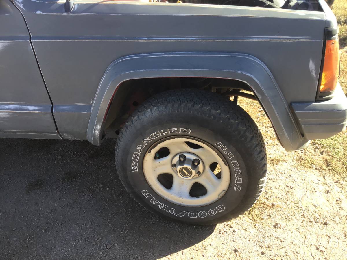 Jeep-comanche-1988-grey-1