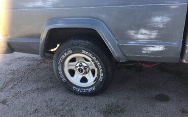 Jeep-comanche-1988-grey-3
