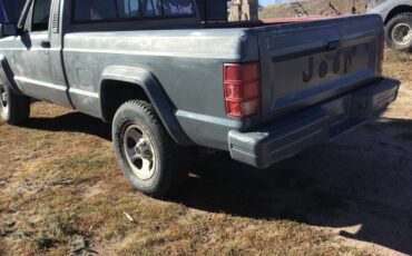 Jeep-comanche-1988-grey-4