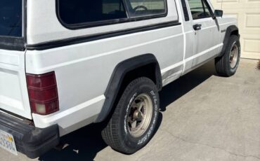 Jeep-comanche-1989-white-5