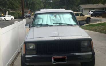 Jeep-comanche-long-bed-pioneer-edition-1991-grey-1