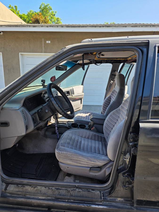 Jeep-grand-cherokee-1993-black-3