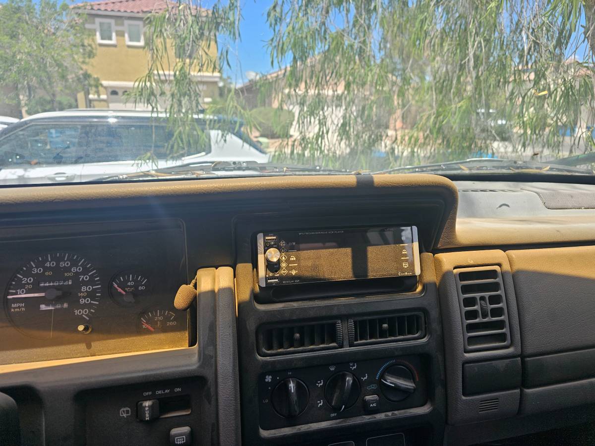 Jeep-grand-cherokee-laredo-1994-grey-8