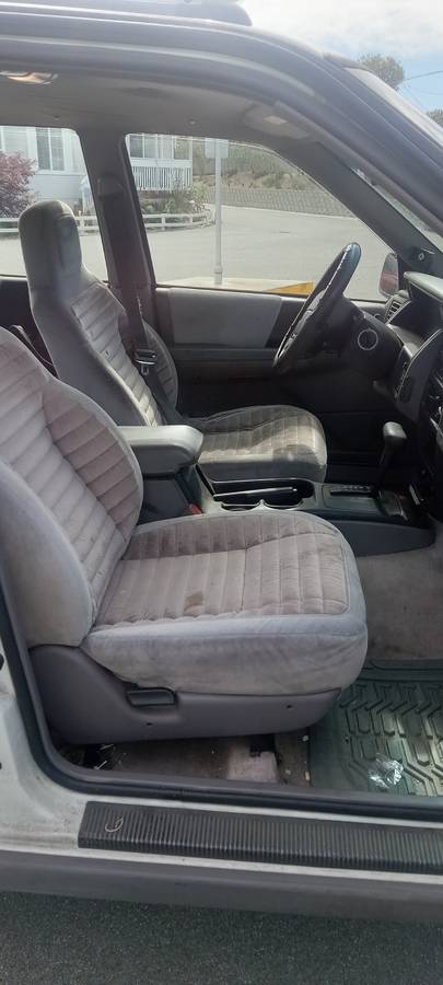 Jeep-grand-cherokee-laredo-1994-white-10