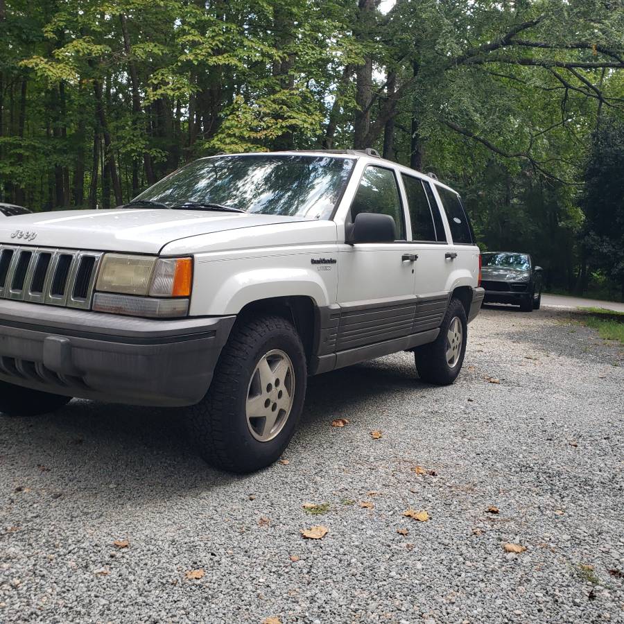 Jeep-grand-cherokee-laredo-1995-white-3