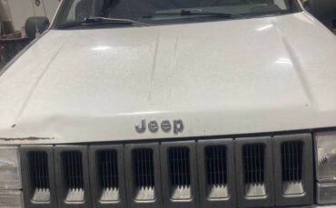 Jeep-grand-cherokee-laredo-1995-white