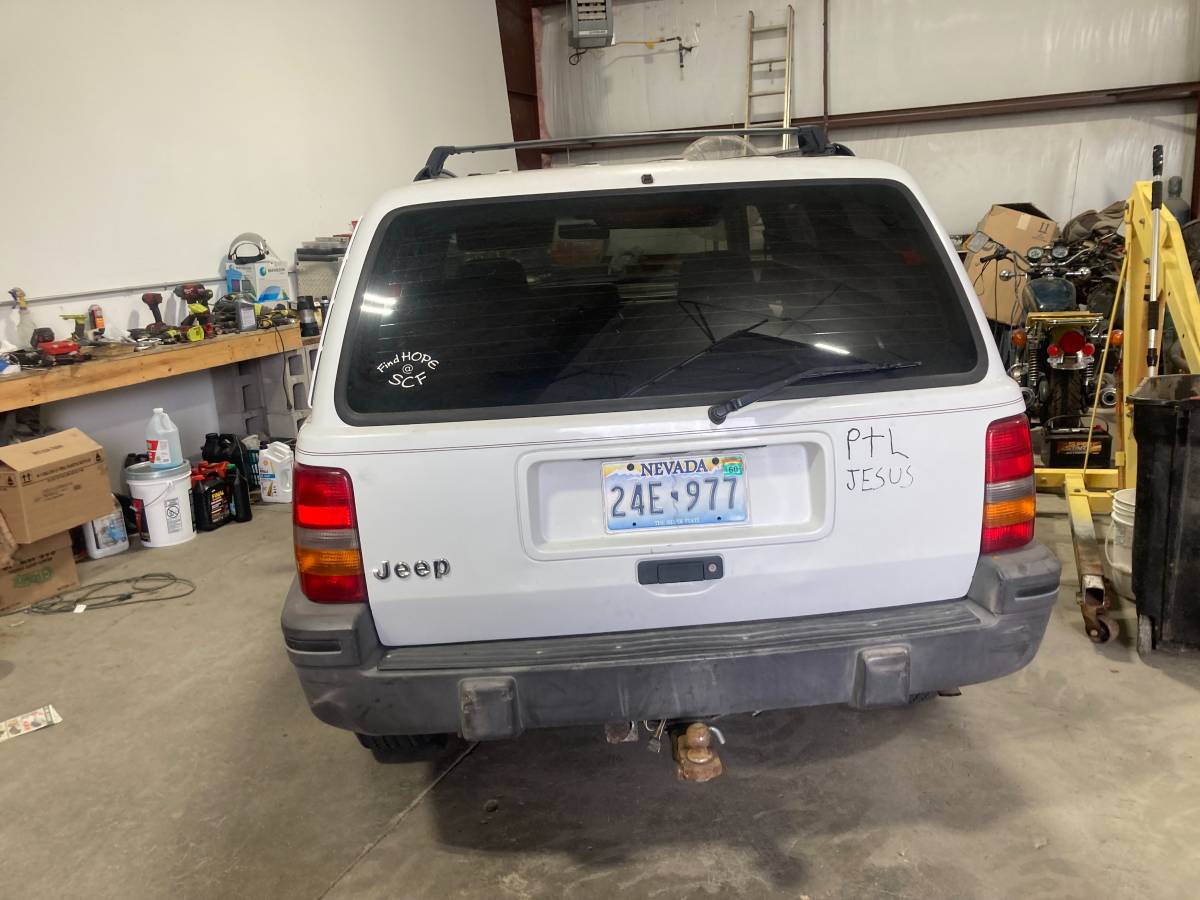 Jeep-grand-cherokee-laredo-1995-white-4