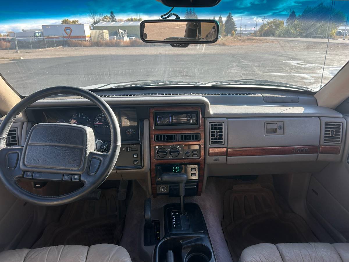 Jeep-grand-cherokee-limited-1994-silver-7
