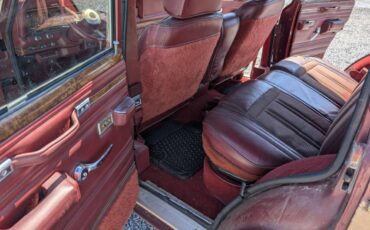Jeep-grand-wagoneer-1985-red-3
