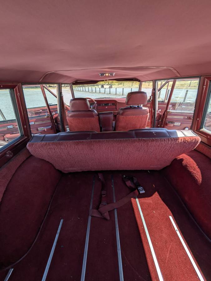 Jeep-grand-wagoneer-1985-red-5