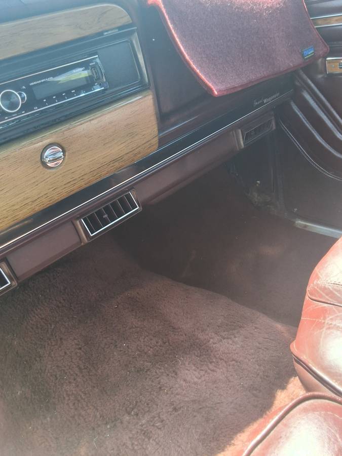 Jeep-grand-wagoneer-1989-9