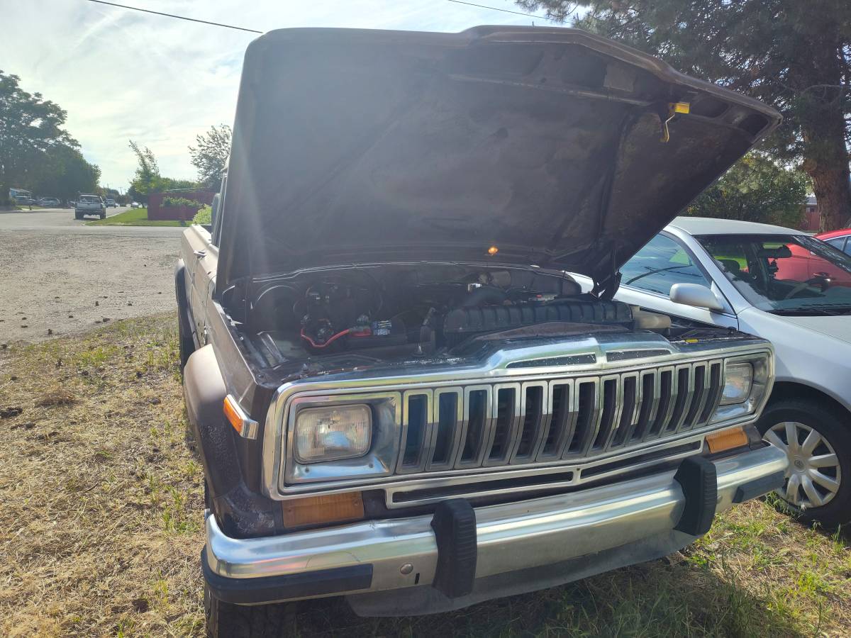 Jeep-j20-1986-brown-1