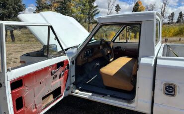 Jeep-j20-4x4-truck-1978-white-7
