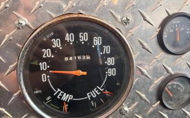 Jeep-renegade-1974-orange-4