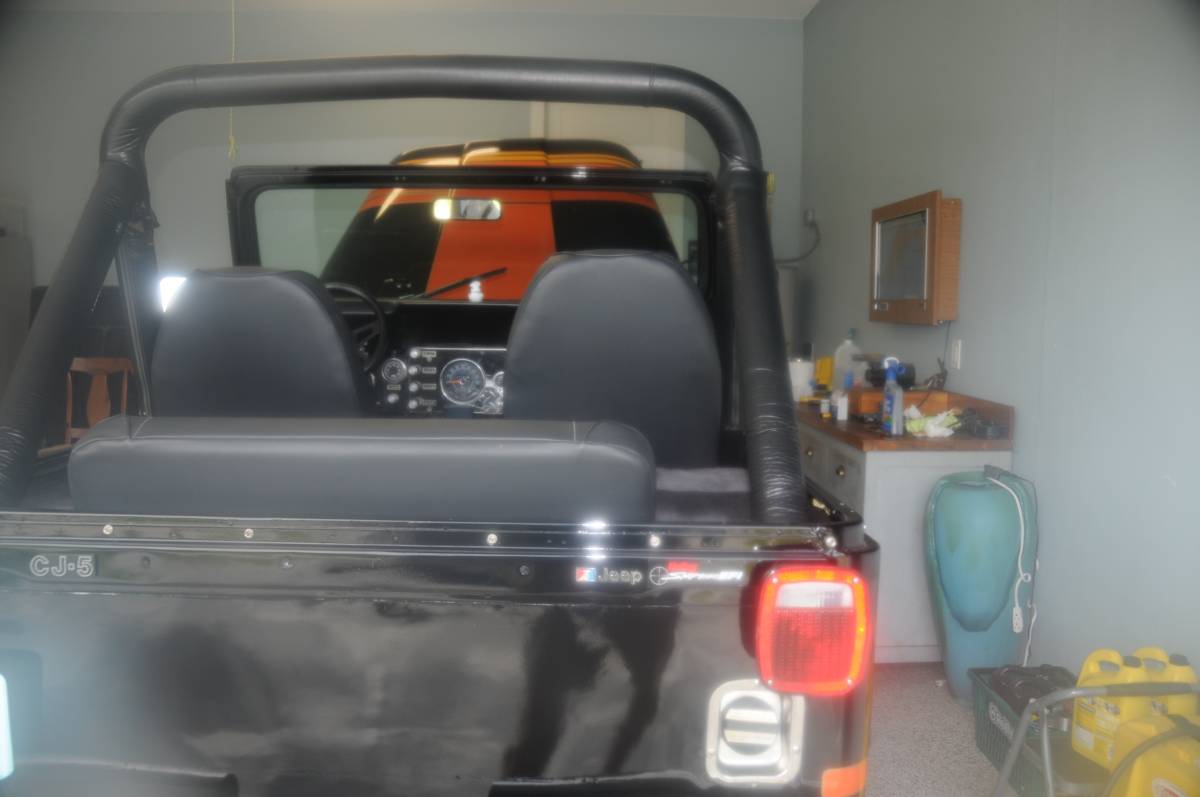Jeep-renegade-cj5-1980-black-5