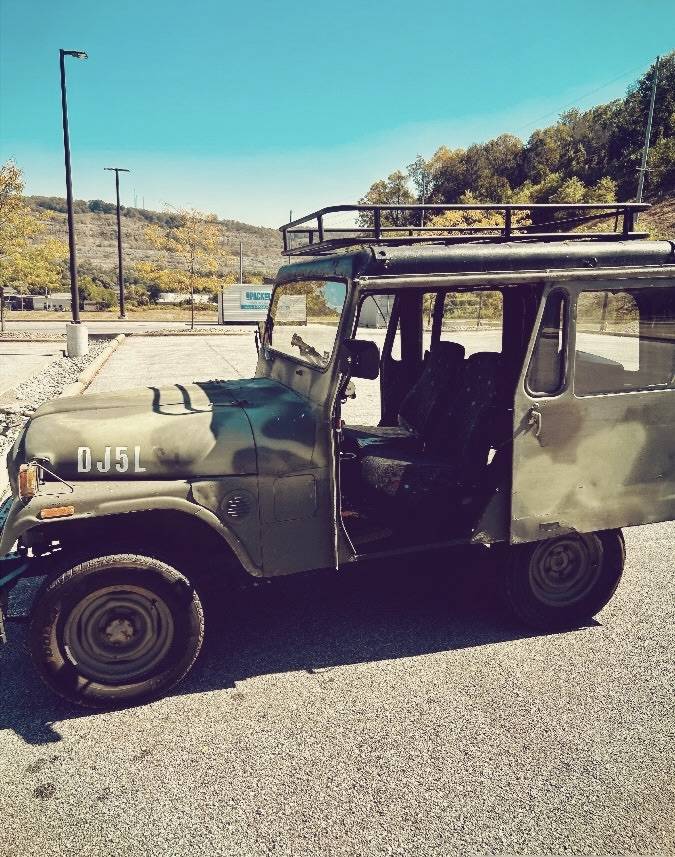Jeep-v8-amc-1977-custom-2