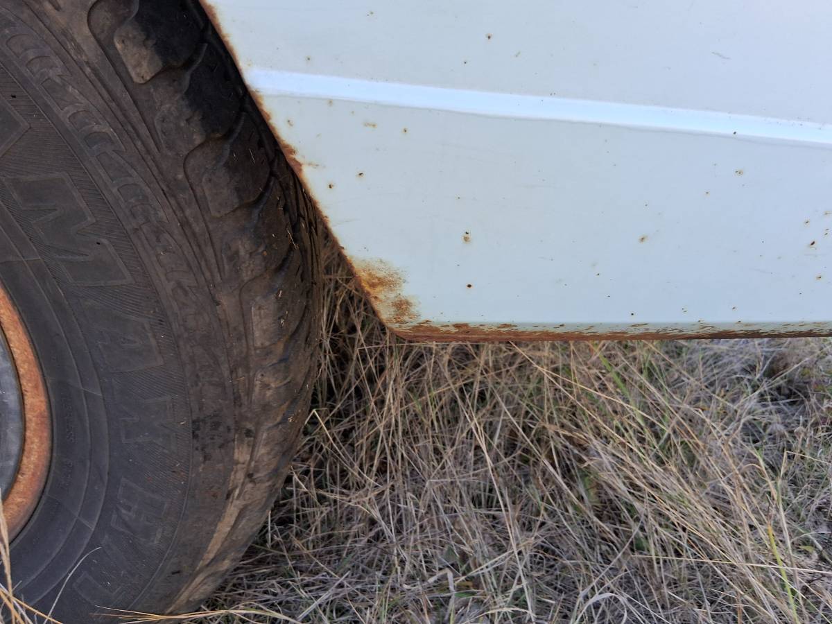 Jeep-wagoneer-1972-16