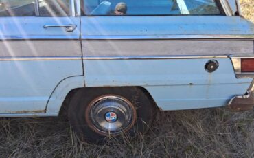 Jeep-wagoneer-1972-17